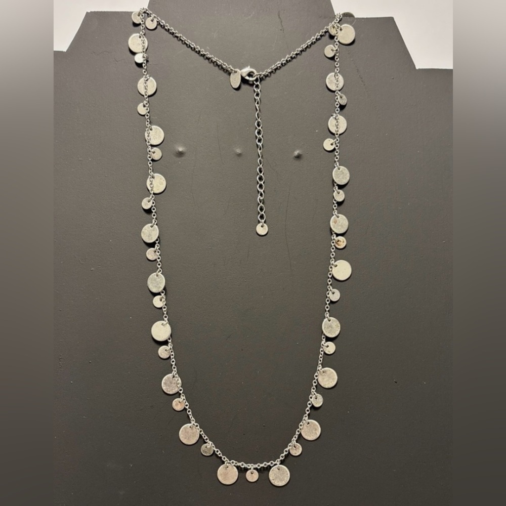 Lia Sophia Panorama Elegant Silvertone Long Disc Necklace Retired/Vintage - Picture 4 of 4